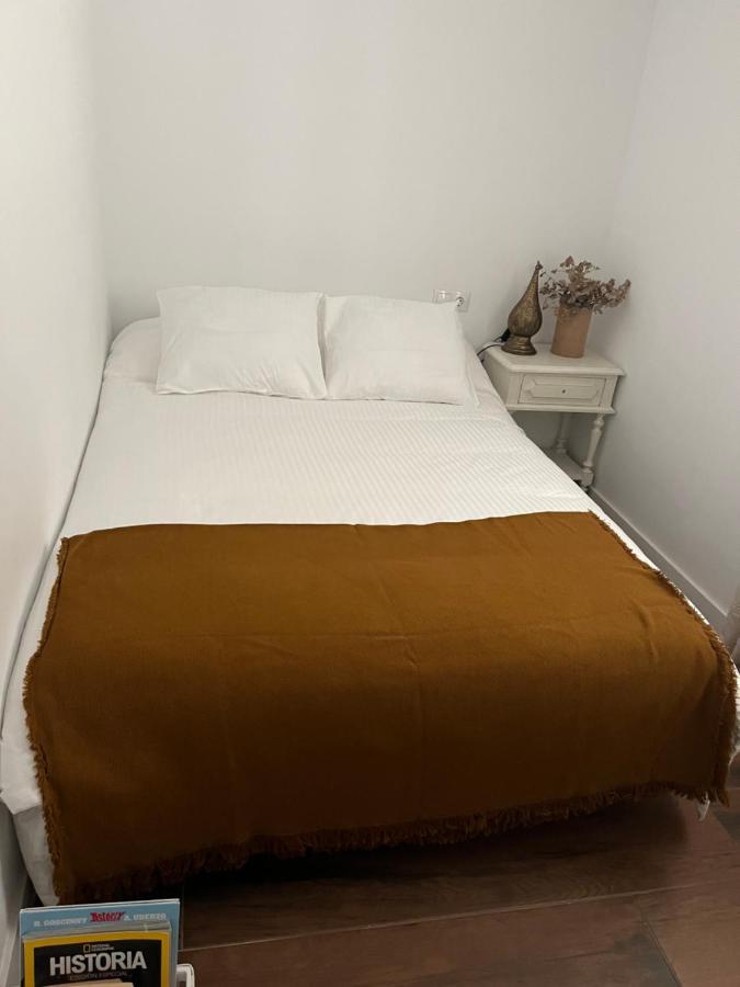 Petit Apartment Los Remedios Seville Exterior photo